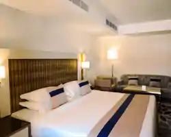 Season Star Hotel thumbnail